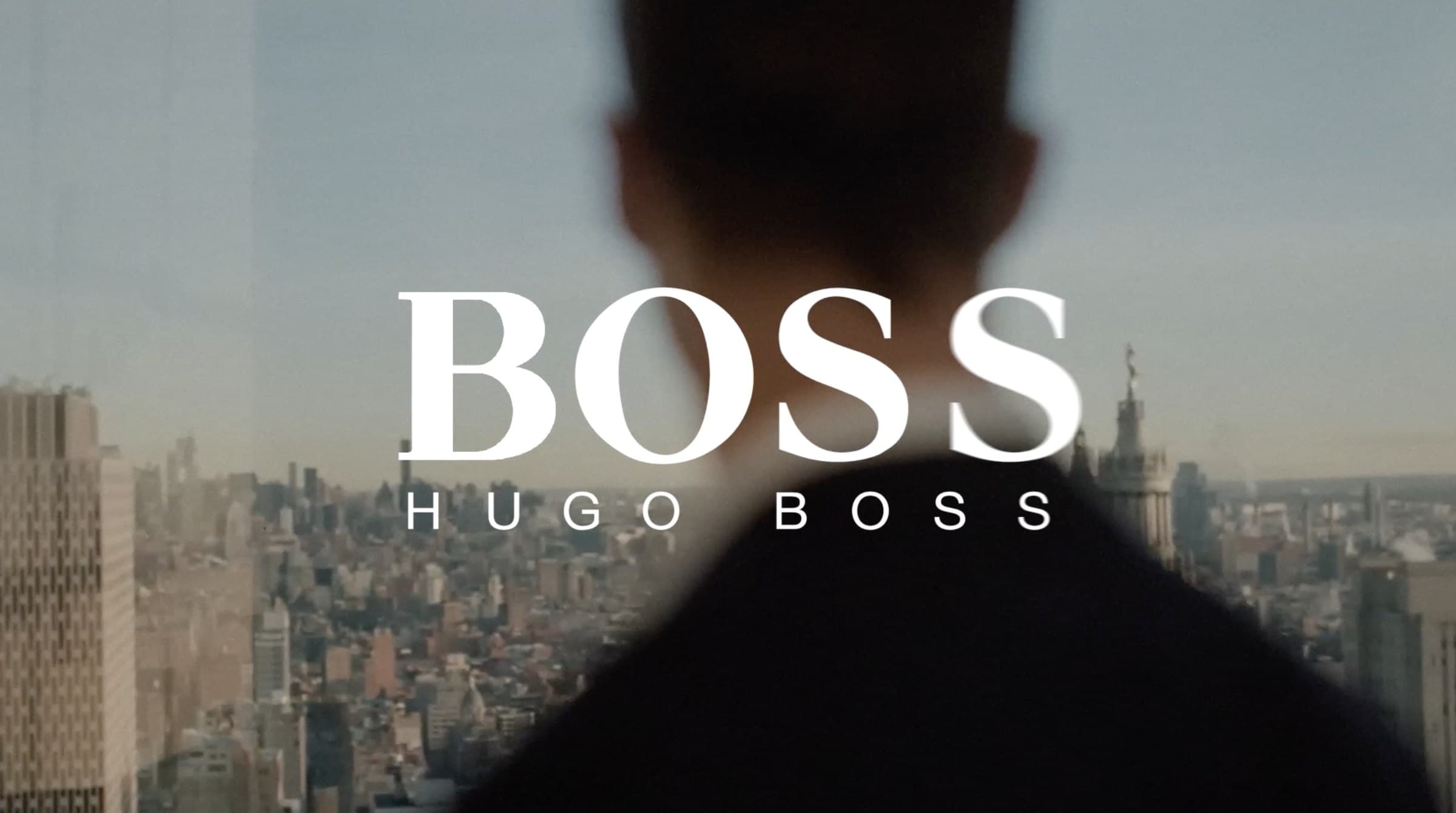 BOSS, Hugo Boss : wordmark sur la skyline de New York
