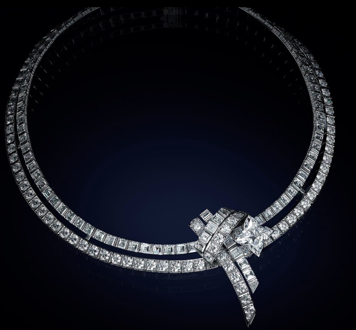 Collier La Star du Nord : deux rangées de diamants et un nœud